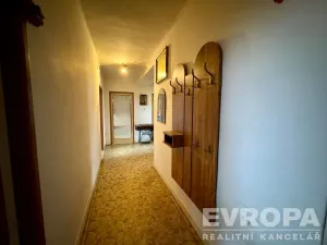 Prodej bytu 3+1, Plzeň - Jižní Předměstí, Brožíkova, 85 m2