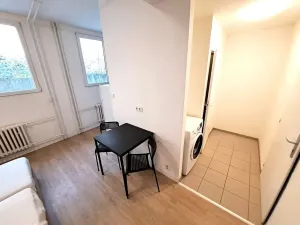 Pronájem bytu 1+kk, Praha - Vysočany, U vinných sklepů, 28 m2