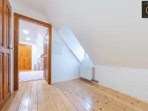 Prodej chalupy, Žlutice, 187 m2