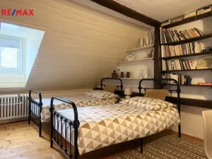 Prodej bytu 4+1, Karlovy Vary, Vyšehradská, 103 m2