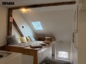 Prodej bytu 4+1, Karlovy Vary, Vyšehradská, 103 m2