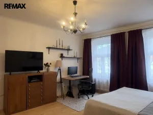 Prodej bytu 4+1, Karlovy Vary, Vyšehradská, 103 m2