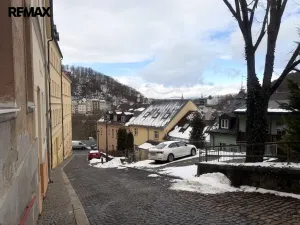 Prodej bytu 4+1, Karlovy Vary, Vyšehradská, 103 m2