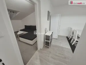 Pronájem bytu 2+1, Hoštka - Kochovice, Lužická, 59 m2