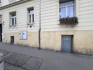 Pronájem obchodního prostoru, Praha - Libeň, Na Dědince, 158 m2