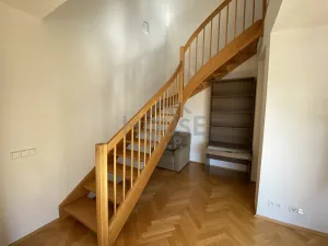 Pronájem bytu 2+kk, Praha - Holešovice, Ovenecká, 70 m2