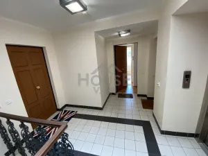 Pronájem bytu 2+kk, Praha - Holešovice, Ovenecká, 70 m2