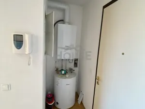 Pronájem bytu 2+kk, Praha - Holešovice, Ovenecká, 70 m2