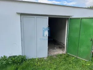 Pronájem garáže, Praha - Běchovice, 24 m2