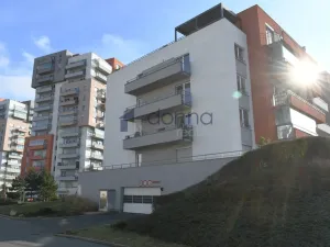 Pronájem bytu 2+kk, Praha, Hlučkova, 46 m2