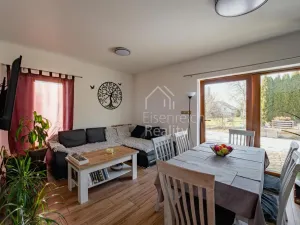 Prodej rodinného domu, Benátky, 145 m2