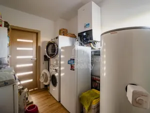 Prodej rodinného domu, Benátky, 145 m2