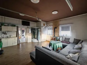 Prodej rodinného domu, Benátky, 145 m2