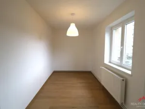 Pronájem bytu 3+1, Děčín - Děčín III-Staré Město, Oblouková, 57 m2