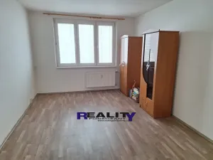 Pronájem bytu 1+1, Žatec, Stavbařů, 40 m2