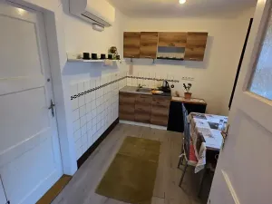 Pronájem bytu 1+kk, Praha - Modřany, Nesvadbova, 18 m2