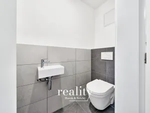Pronájem bytu 2+kk, Znojmo, Hrušňová, 60 m2