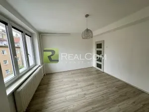 Pronájem bytu 2+1, Praha - Strašnice, Gutova, 52 m2