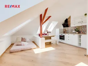 Prodej rodinného domu, Praha - Malešice, Bakalářská, 320 m2