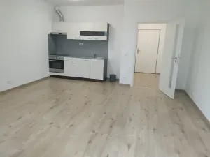 Prodej kanceláře, Praha - Uhříněves, náměstí Bratří Jandusů, 35 m2