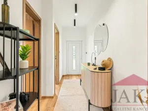 Prodej bytu 1+kk, Dlouhá Ves, 32 m2