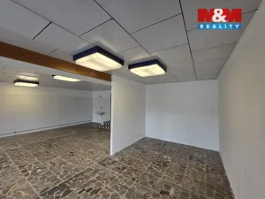 Pronájem obchodního prostoru, Jablonné v Podještědí, náměstí Míru, 68 m2