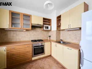 Pronájem bytu 2+1, Pardubice - Zelené Předměstí, nábřeží Závodu míru, 59 m2