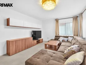 Prodej rodinného domu, Smiřice, Husova, 250 m2