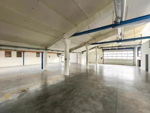 Pronájem skladu, Osov, 2385 m2