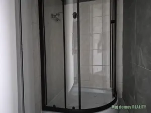 Pronájem ubytování, Praha - Uhříněves, Přátelství, 626 m2