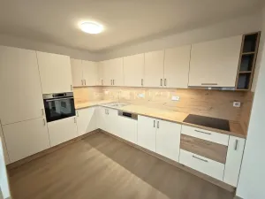 Prodej bytu 3+1, Praha, Hornomlýnská, 94 m2