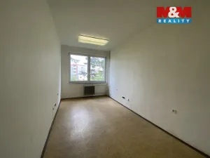 Pronájem kanceláře, Krnov - Pod Bezručovým vrchem, Albrechtická, 13 m2