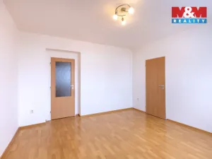 Prodej bytu 3+1, Slavětín, Nádražní, 65 m2