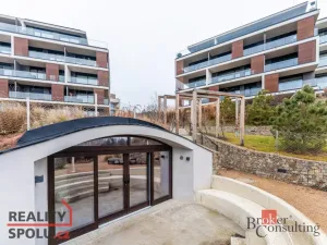 Pronájem bytu 2+kk, Praha - Smíchov, Podbělohorská, 62 m2