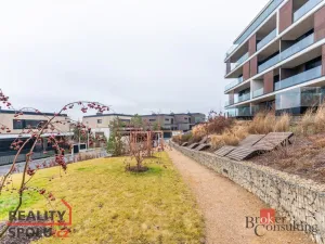 Pronájem bytu 2+kk, Praha - Smíchov, Podbělohorská, 62 m2