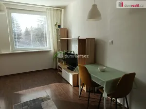Pronájem bytu 2+kk, Praha - Modřany, Urbánkova, 43 m2