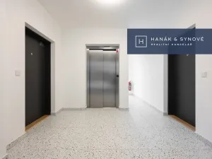 Pronájem bytu 3+kk, Pohořelice, U Kasáren, 69 m2