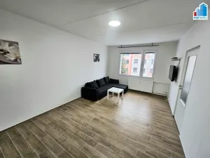 Pronájem bytu 1+1, Holýšov, Pod Makovým vrchem, 40 m2