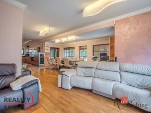 Prodej rodinného domu, Praha - Horní Počernice, Zárybnická, 307 m2