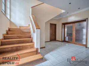 Prodej rodinného domu, Praha - Horní Počernice, Zárybnická, 307 m2