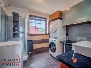 Prodej rodinného domu, Praha - Horní Počernice, Zárybnická, 307 m2