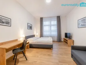 Pronájem bytu 2+1, Mladá Boleslav, náměstí Míru, 69 m2