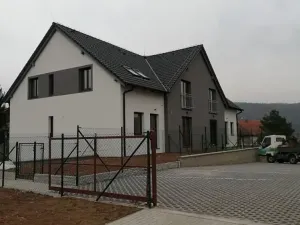 Pronájem bytu 1+kk, Hýskov, Kladenská, 28 m2