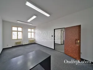 Prodej činžovního domu, Trutnov - Vnitřní Město, Krakonošovo náměstí, 857 m2