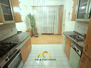 Pronájem bytu 3+1, Praha - Strašnice, Pod Viktorkou, 96 m2