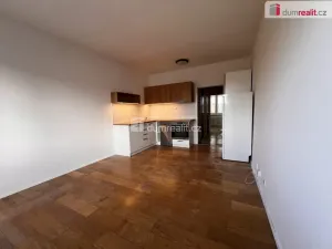 Prodej bytu 2+kk, Zlín, U Trojáku, 36 m2
