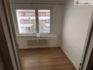 Pronájem bytu 2+kk, Zlín, U Trojáku, 36 m2