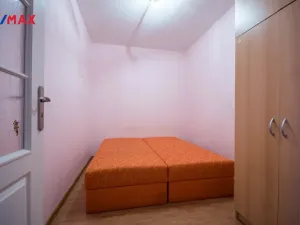 Prodej bytu 2+1, Hradec Králové - Třebeš, Hradecká, 46 m2