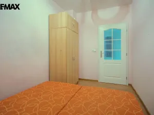 Prodej bytu 2+1, Hradec Králové - Třebeš, Hradecká, 46 m2