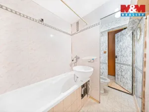 Prodej bytu 2+1, Studená, Komenského, 52 m2